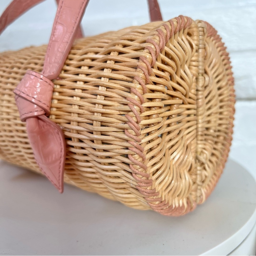 Pink Straw Shoulder Bag with Pink Chain Handles - Picture 11 of 14